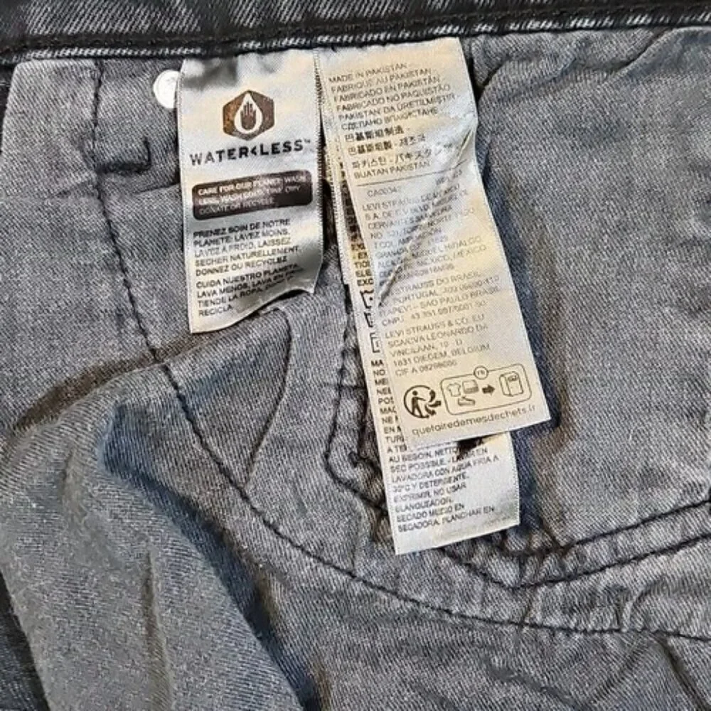 Levi's Jeans Men's W36 L32 Dark Slate‎ Blue Tapered Leg Stretch PC9-04511-5654
